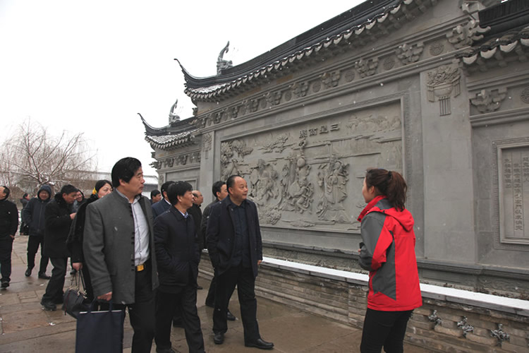 王树强带领部分民建市政协委员参观考察启封故园